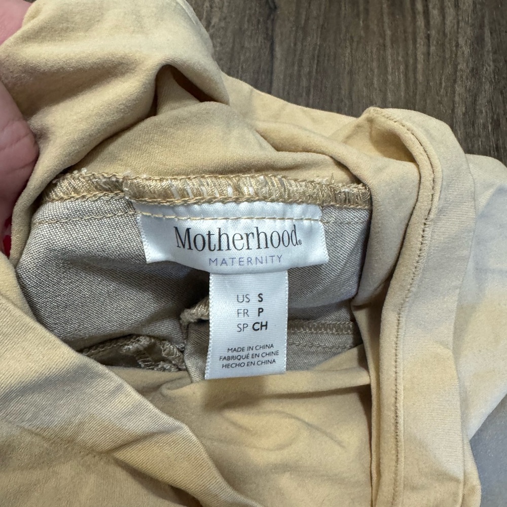 Small maternity khakis - Picture 4 of 4